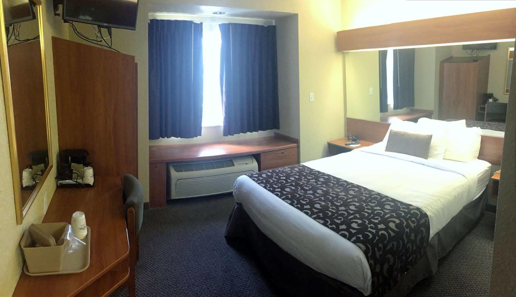 Microtel Inn & Suites Beckley East Exterior photo
