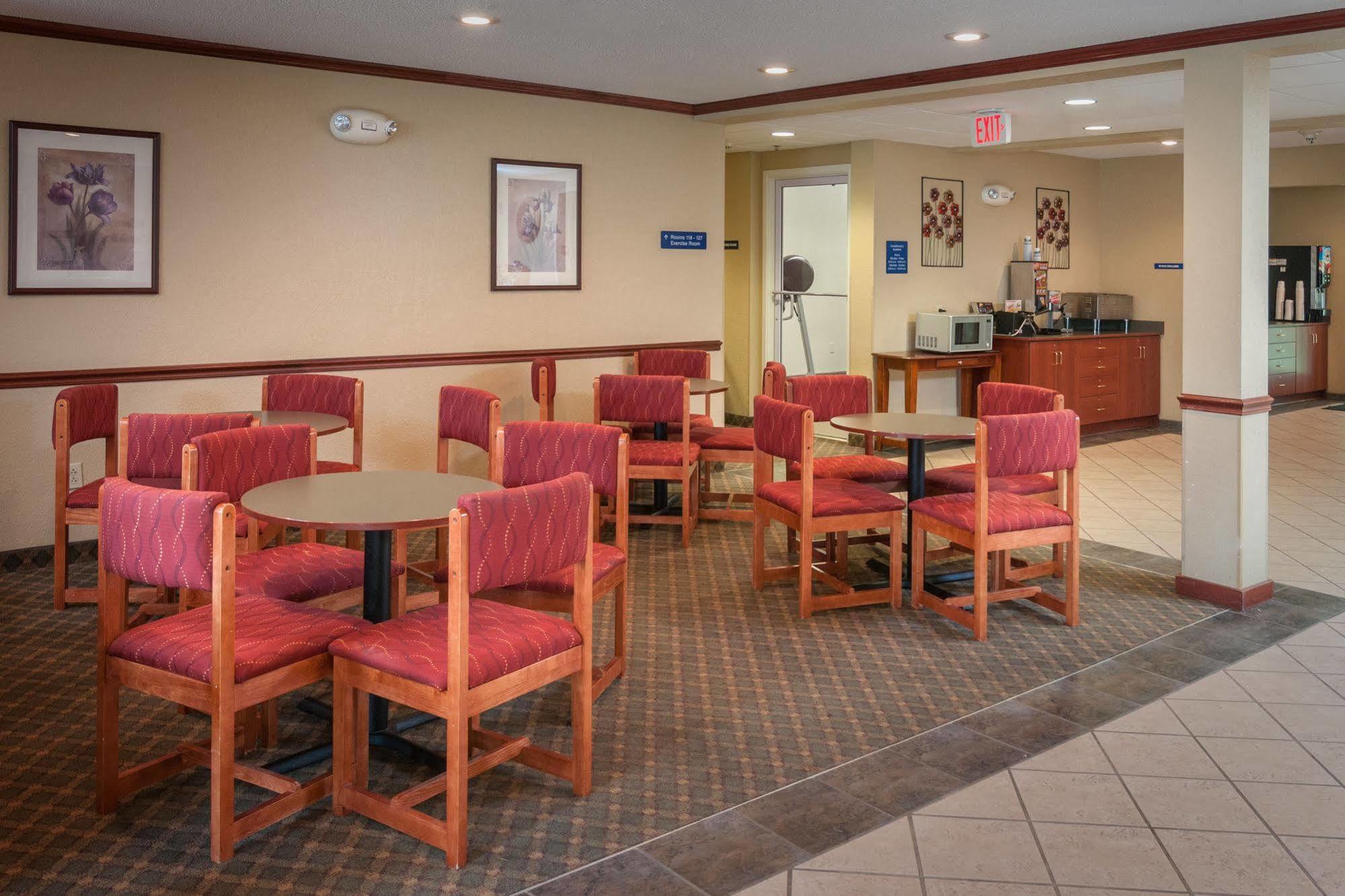Microtel Inn & Suites Beckley East Exterior photo